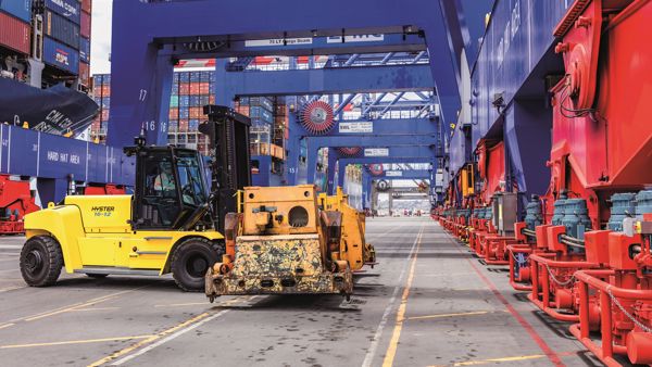 Heavy Duty Hyster Electric Lift Truck